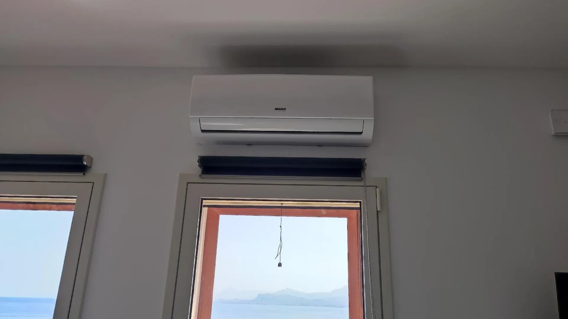 Rineddahouse Arenella - Vista Mare Panoramica A Palermo Con Parcheggio Privato Lägenhet