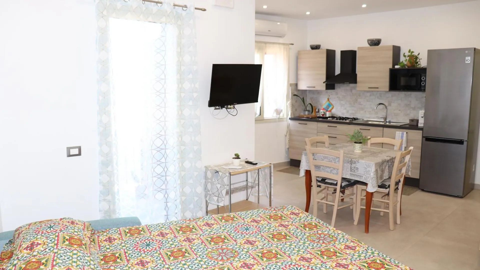 Rineddahouse Arenella - Vista Mare Panoramica A Palermo Con Parcheggio Privato Lägenhet