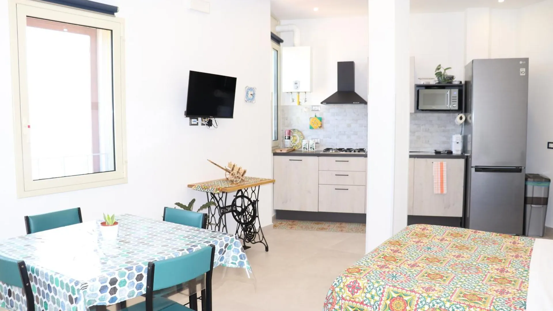 Rineddahouse Arenella - Vista Mare Panoramica A Palermo Con Parcheggio Privato Lägenhet 0*,  Italien