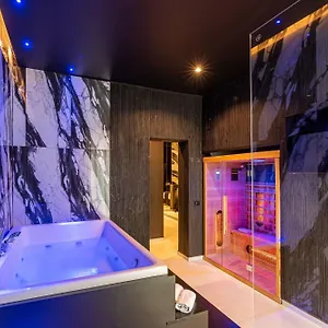 https://amari120suitespa.palermohotels.org
