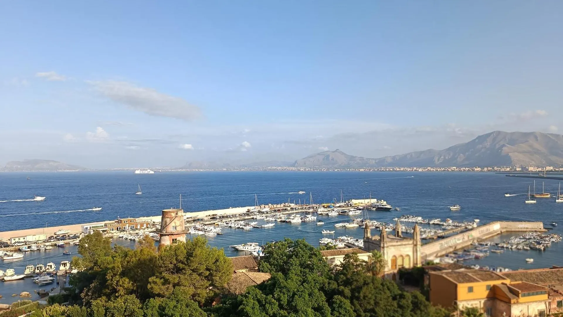 Rineddahouse Arenella - Vista Mare Panoramica A Palermo Con Parcheggio Privato Apartment